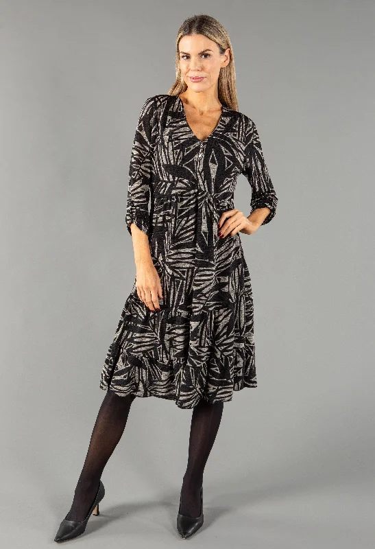 High-waisted pants style Geometric Print Midi Dress