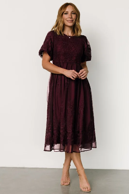 Fresh And Simple Corrine Embroidered Midi Dress | Mulberry