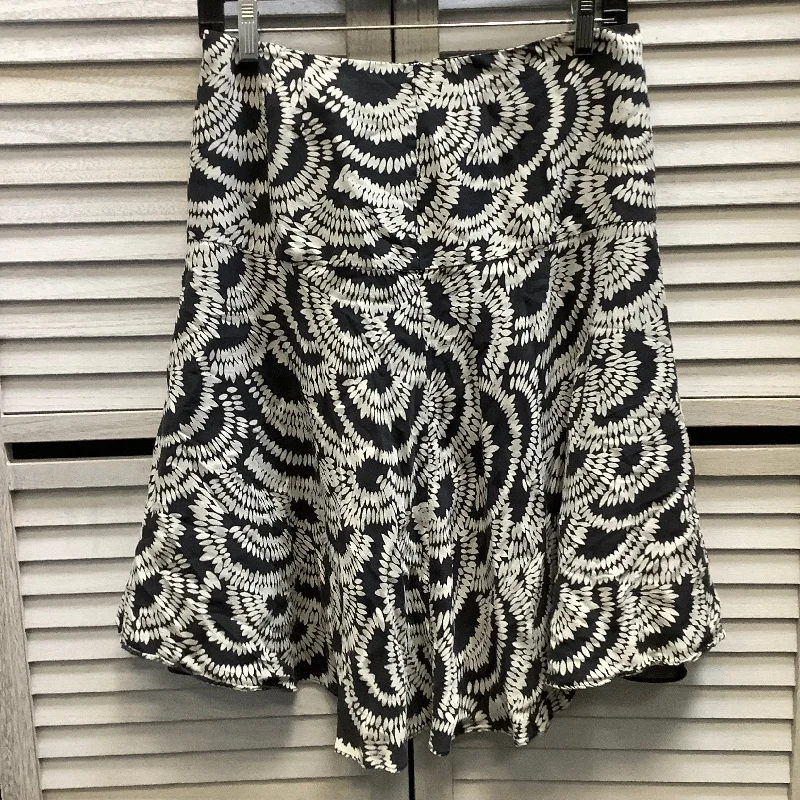 Multi-functional style Skirt Midi By Limited In Black & White, Size: L