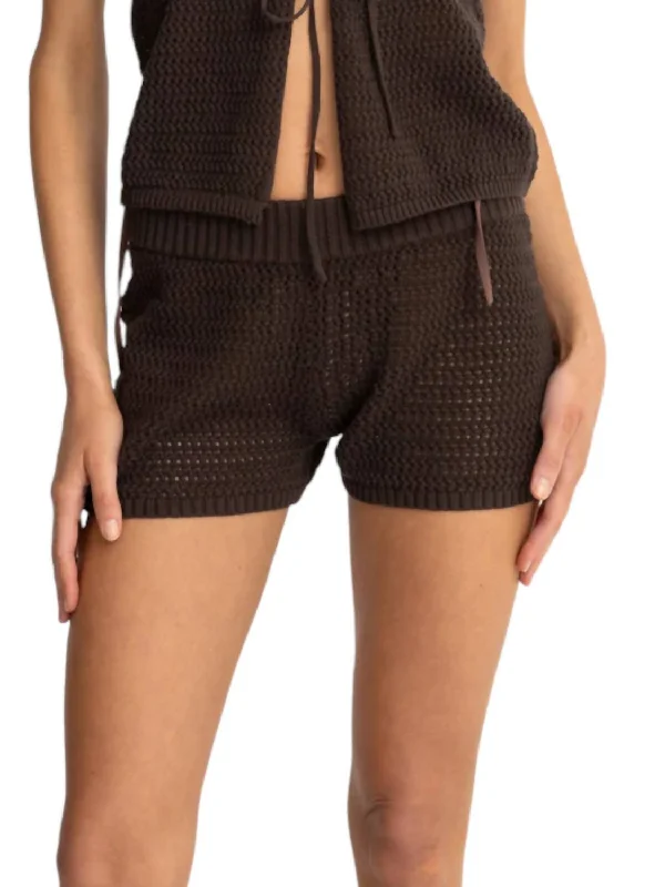 Street Fashion Shell Knit Beach Short In Chocolate