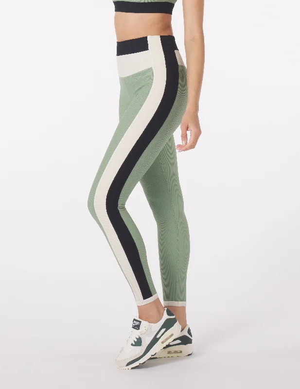 Fashionable And Versatile Directional Legging: Sage/Oatmilk Contrast