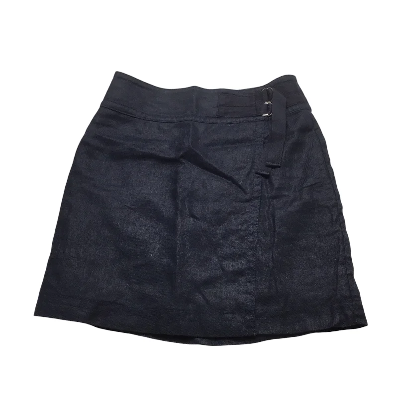 Wearable At Home Or Out Skirt Mini & Short By Ann Taylor In Navy, Size: 8.5