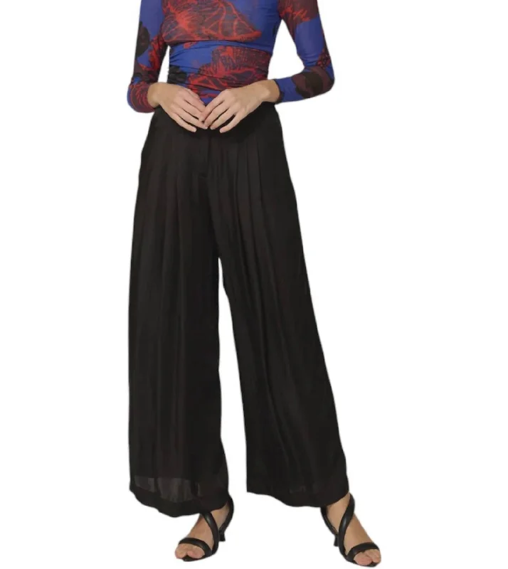 Embroidered Letters Milo Trouser In Black