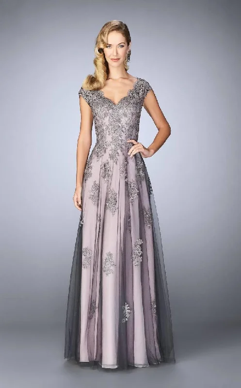 Minimalism La Femme - V-Neck Two Tone Lace Evening Gown 23449SC