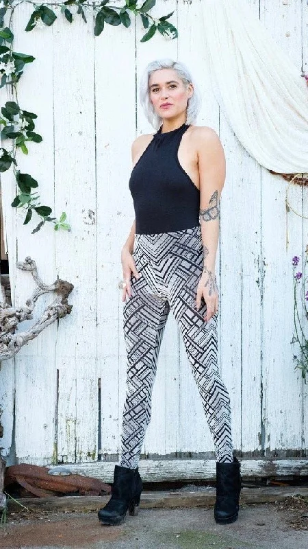 Ultra-lightweight Silver Chevron Burnout Leggings