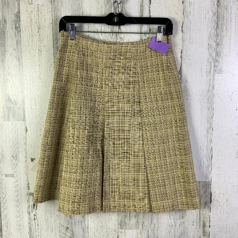 Wandering freely Skirt Mini & Short By Banana Republic In Yellow, Size: 0