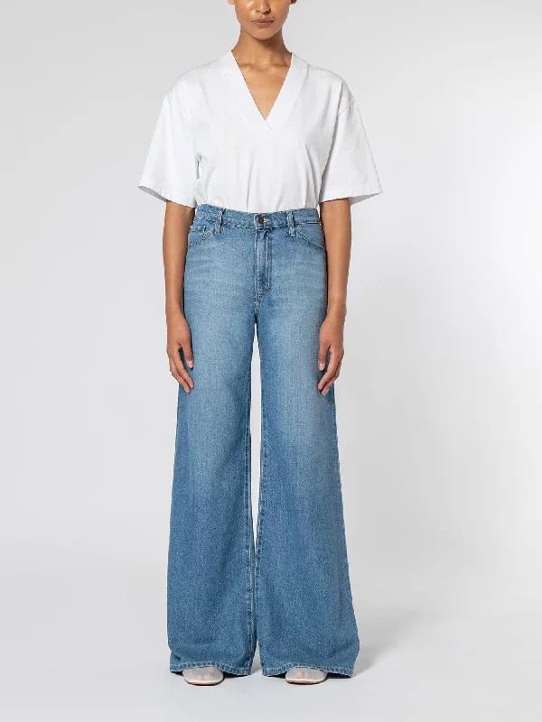 Fashionable And Versatile Carly Jean Glory