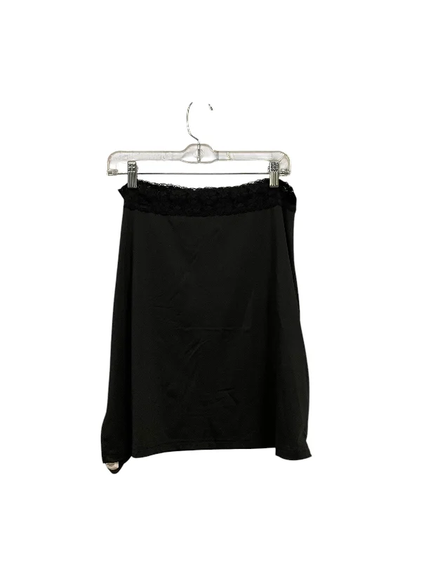 Classic Retro Skirt Mini & Short By Clothes Mentor In Black, Size: L