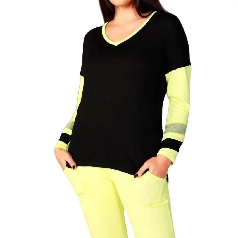 Cool Summer French Kyss - Color Block V-Neck With Stripe