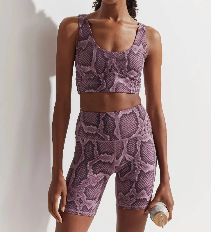 British Fashion Let's Go Short 7" In Mesa Rose Snake
