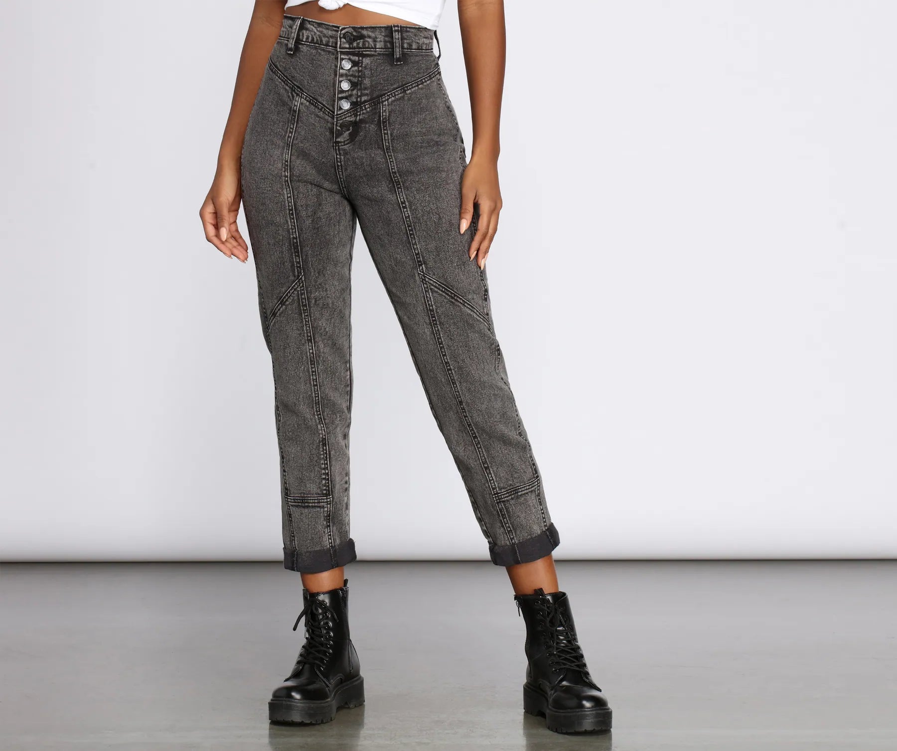 High-end Design High Rise Button Front Mom Jeans
