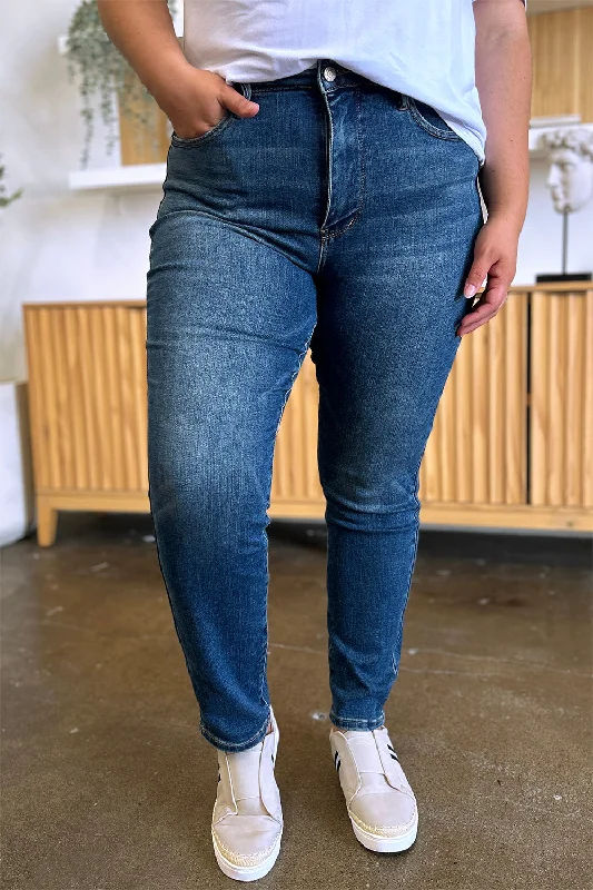 Fresh And Natural Judy Blue Full Size Tummy Control High Waist Slim Jeans