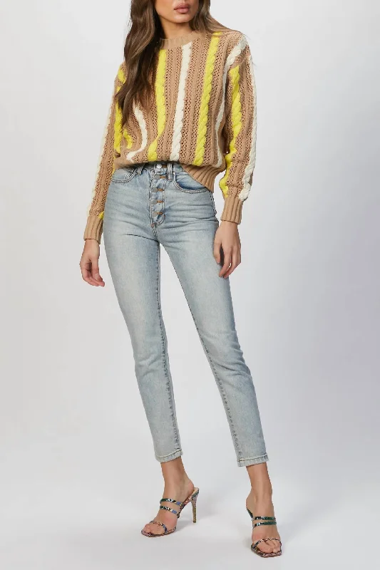 Romantic And Fresh Cable-Knit Sweater In Beige